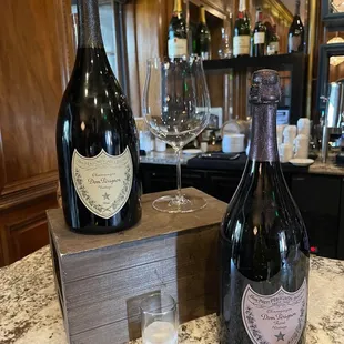 2 elegant bar areas.