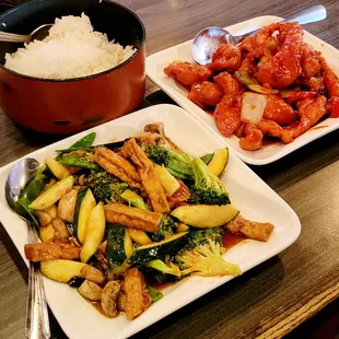 Spicy tofu &amp; veggies, Sweet &amp; sour chicken