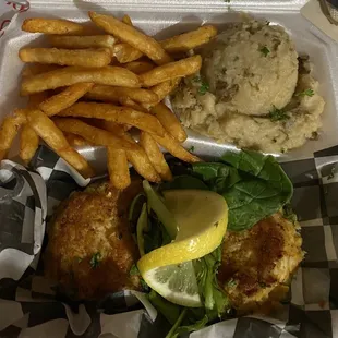 Crab cakes, fries, mashed potatoes Nov.2023