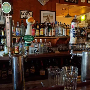 4 taps. Cash only