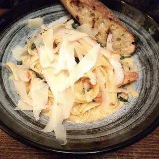 Lobster & Shrimp Fettuccine