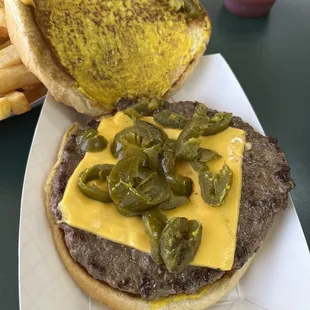 Great Burger !!! Cheeseburger with mustard, pickles, and jalapeños only !!! Texas Style !!!
