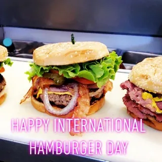 Pastrami Burger