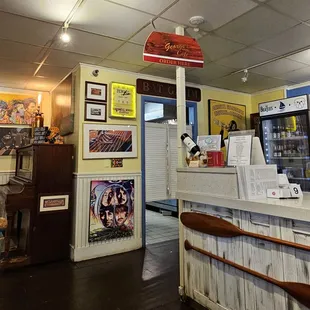 Inside/ordering counter