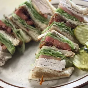 look at that Club sandwich!! Yummm