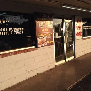 the outside of the restaurant