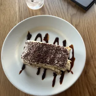 Tiramisu Cake