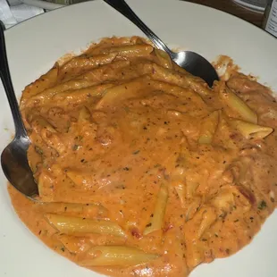 Pasta Roso Alpano-Creamy Red Sauce