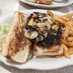 OAK PARK Sandwich: Steak, American cheese, Mushroom on French Bread