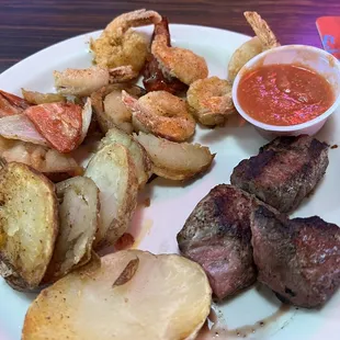 Steak sliders, shrimp and taters
