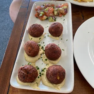 Falafel Appetizer (6)