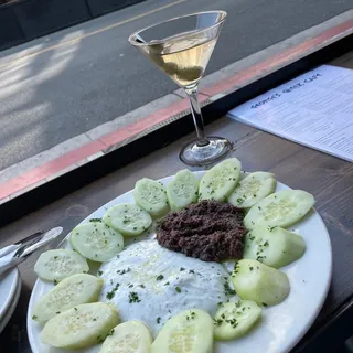 s/ Tzanziki dip