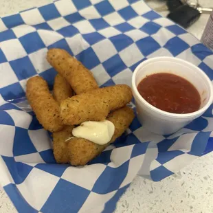 Mozzarella sticks