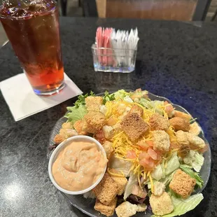 The house salad is huge, fresh and delicious. I ate all of it-yum!