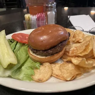 The George with kettle chips