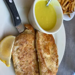 Chicken lemone with my request of sauce on the side