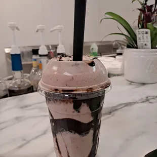 Strawberry oreo cheesecake