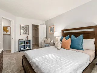 Worthington Ridge Apartments