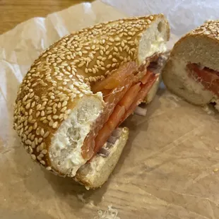 Miami Burger Bagel with sesame bun