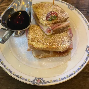 Monte Cristo Sandwich