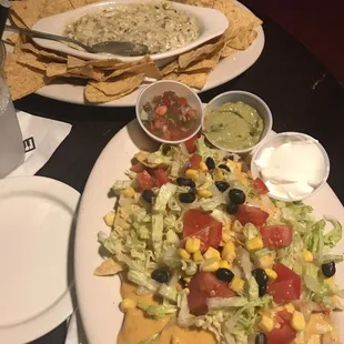 Veggie nachos and spinach/artichoke dip.