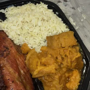 Rice yums Turkey leg