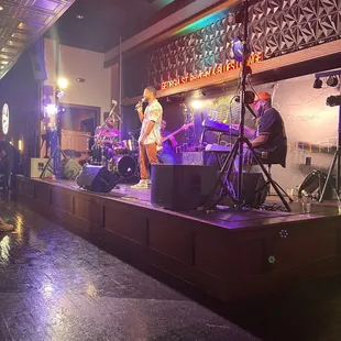Live band