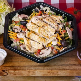 Garden Salad with Grilled Chicken