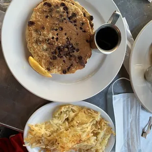 Huge and delicious side of hashbrowns