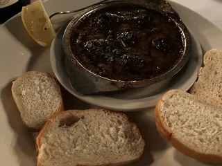 Angelo's Northwood Villa