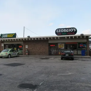 the outside of the restaurant