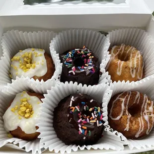 Classic baby Bundt variety box