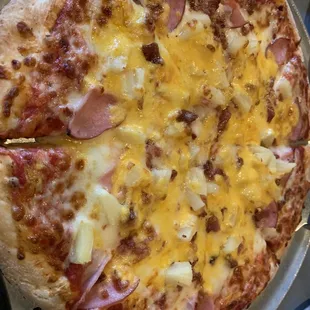 Hawaiian pizza