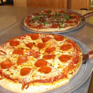 Great buffet including a variety of pizzas, breadstix, cinnamon stix, dessert pizzas and a 40 item salad bar!