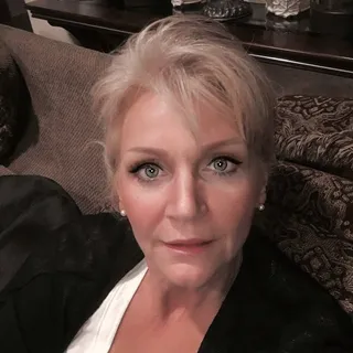 Deanna W.