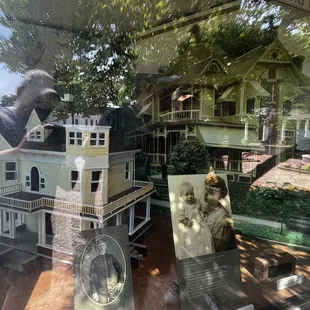 A model of the house 38 was born in