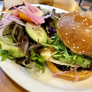 Veggie breakfast sandwich with side salad