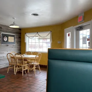 a table and chairs in a restaurant