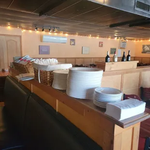 sushi and sashimi, interior