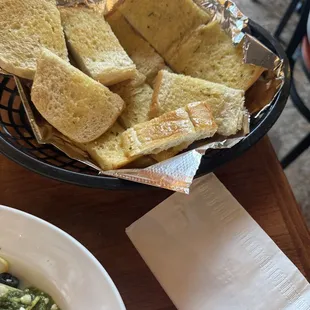 Garlic bread- there was so much!!!