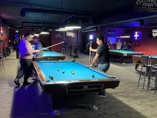 Leo's Sports Bar & Billiards