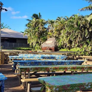 Luau Hut