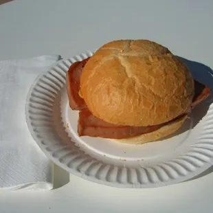 Bavarian Style Meatloaf Sandwich (Fleischkaes)