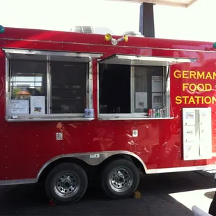 a red food truck