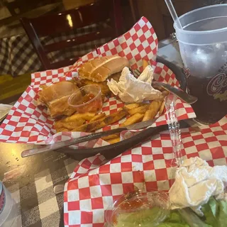 Catfish Fillet Sandwich Plate