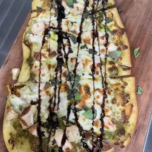 Chicken Pesto Craft Pizza