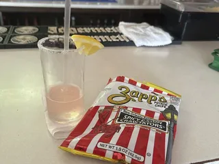 Roberts' Bar and Liquor Store