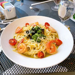 Shrimp pasta