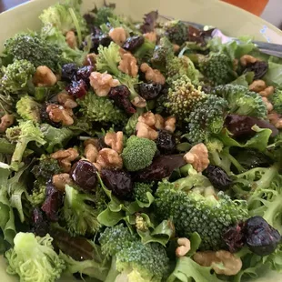 This salad is really good! Walnut Salad!