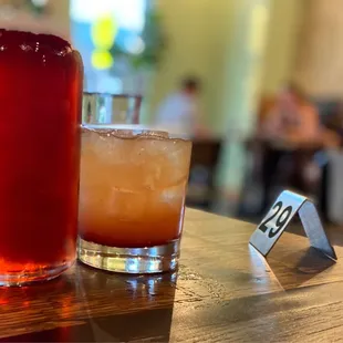 Scriptown petal pusher hibiscus ale &amp; Bourbon Smash cocktail (peach/blackberry)